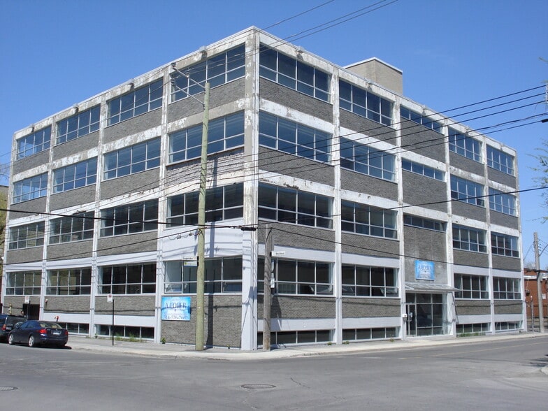 545 Rue Legendre O, Montréal, QC for sale - Building Photo - Image 1 of 1