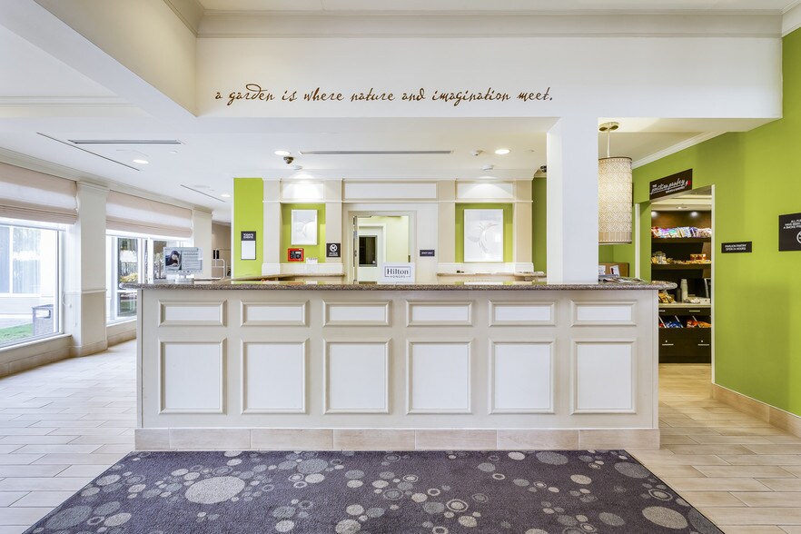 617 W Expressway 83, McAllen, TX for sale - Building Photo - Image 1 of 1