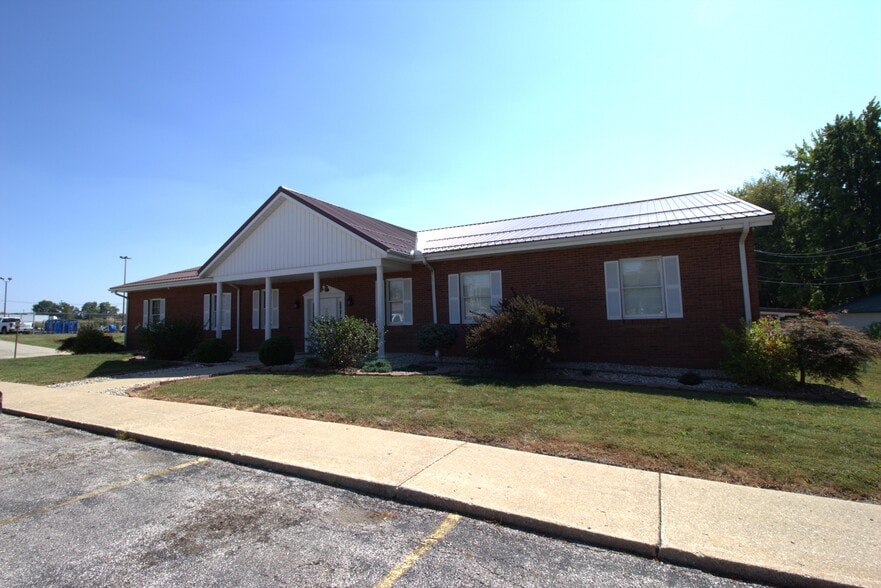 2125 E State Highway 54, Linton, IN for sale - Primary Photo - Image 1 of 6
