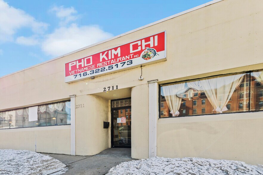 2711 S Park Ave, Lackawanna, NY for sale - Building Photo - Image 1 of 1