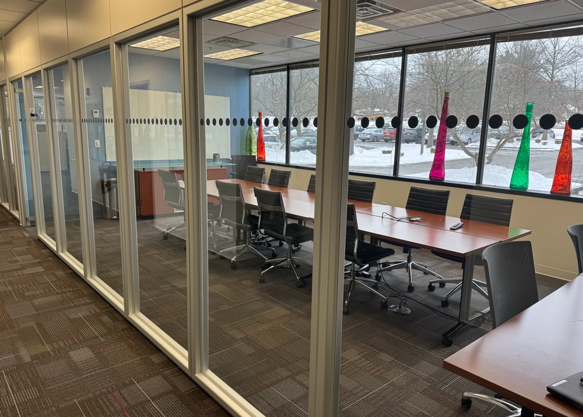 1699 King St, Enfield, CT for lease - Interior Photo - Image 3 of 6