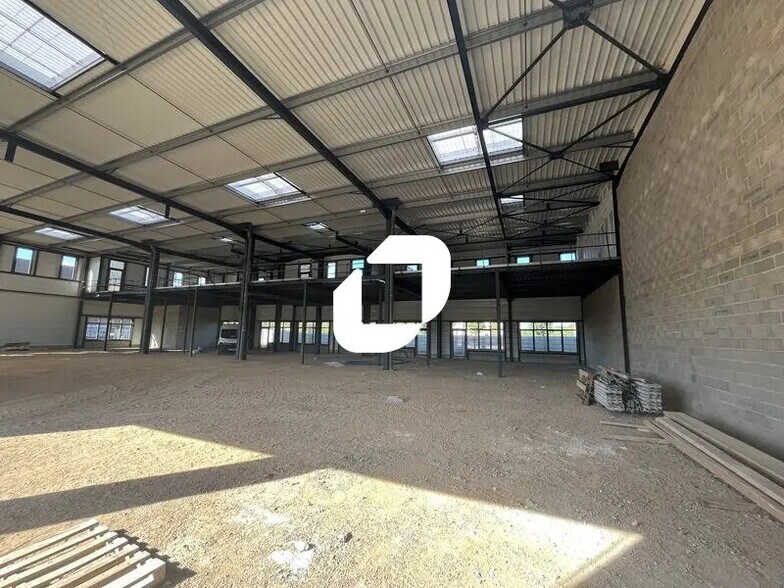 Flex in Buchelay for sale - Interior Photo - Image 3 of 9