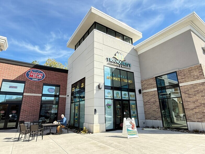 2750 Monroe Ave, Rochester, NY for lease - Building Photo - Image 2 of 17