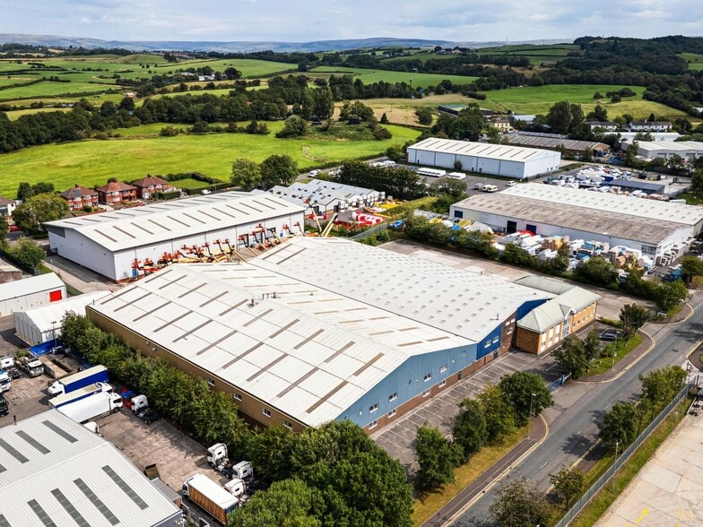 5 Finlan Rd, Manchester for lease - Building Photo - Image 3 of 5