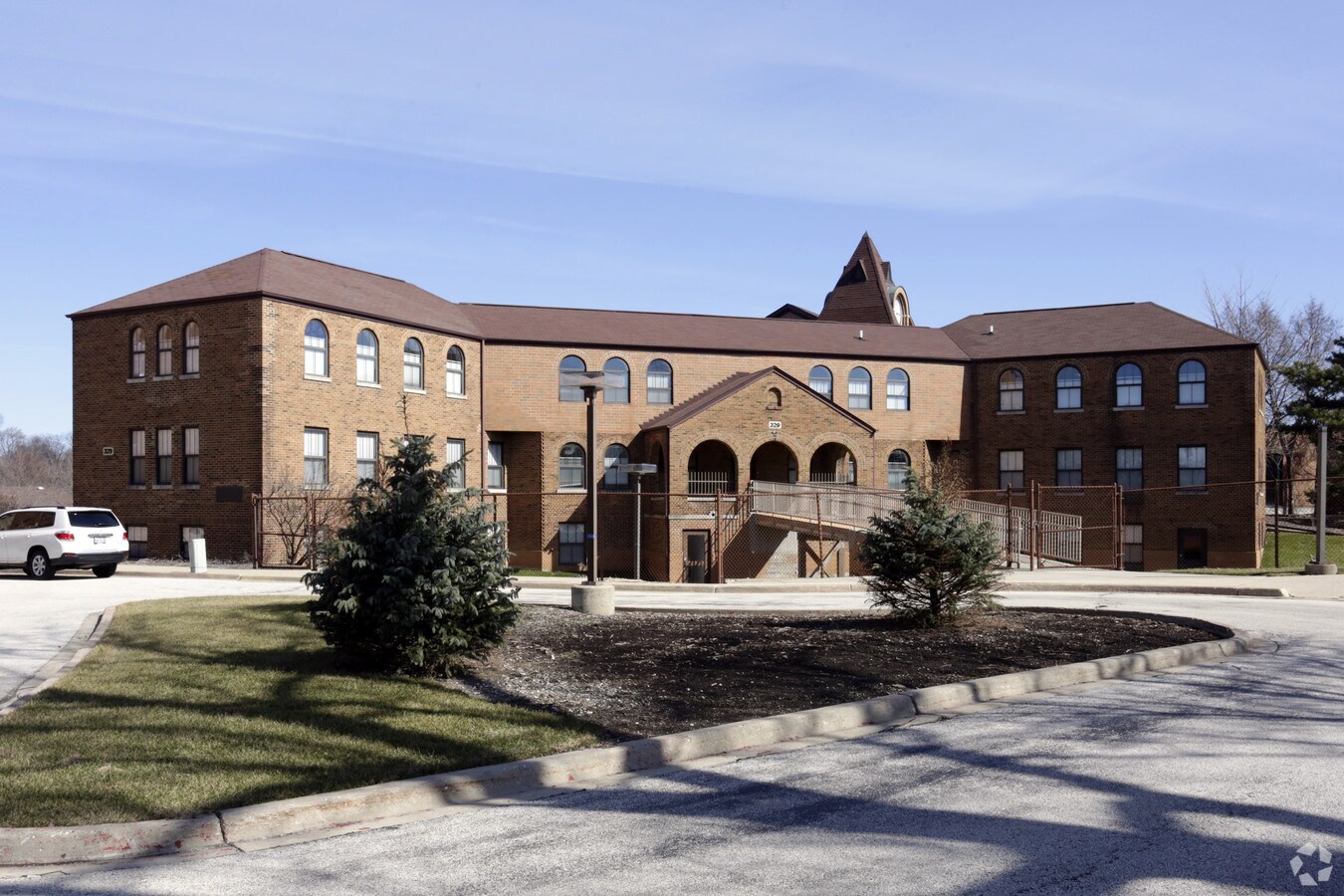 329331 S York Rd, Bensenville, IL 60106 Bridgeway Professional