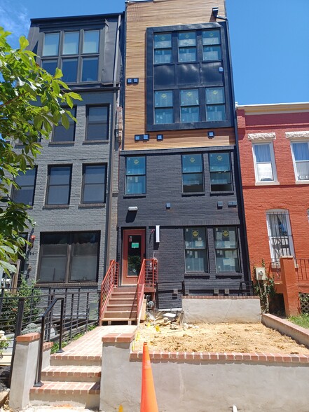 256 15th St SE, Washington, DC 20003 | LoopNet