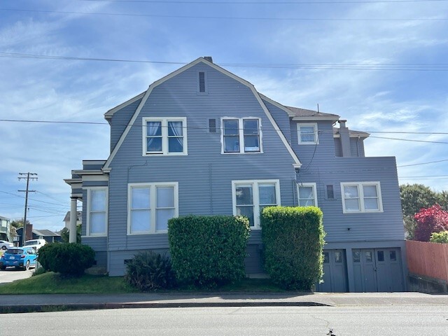 1804 D St, Eureka, CA for sale - Primary Photo - Image 1 of 19