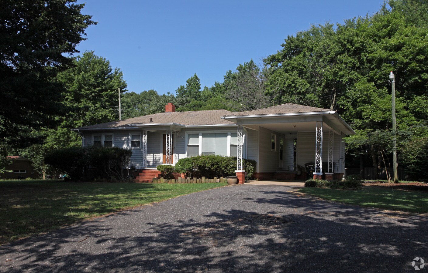 1753 N Highway 16, Denver, NC 28037