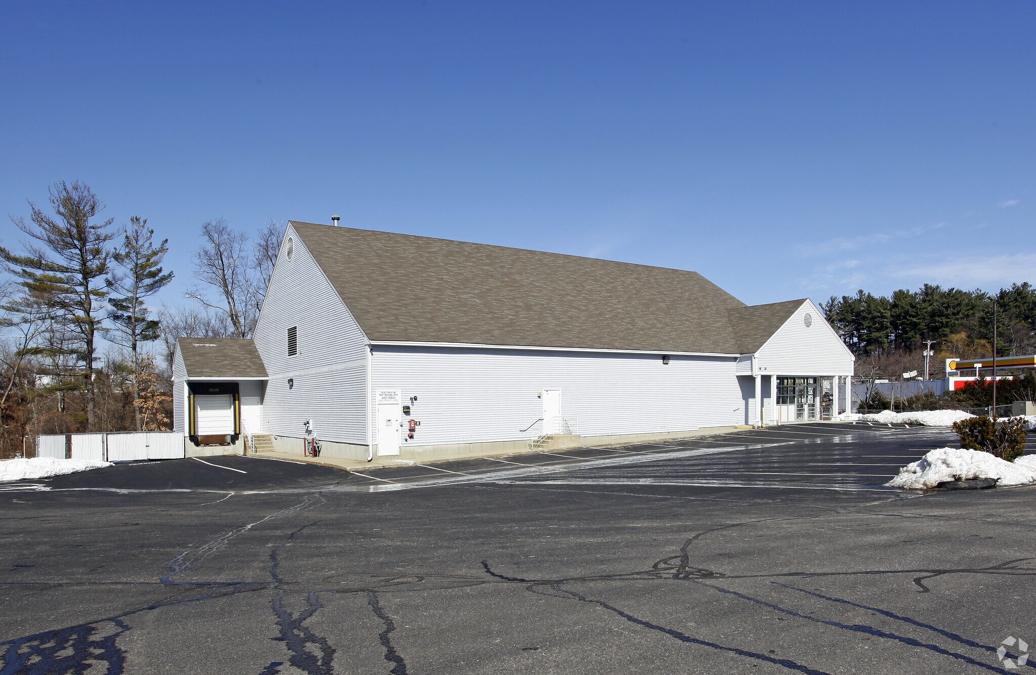 39 Birch St, Derry, NH for sale Primary Photo- Image 1 of 1