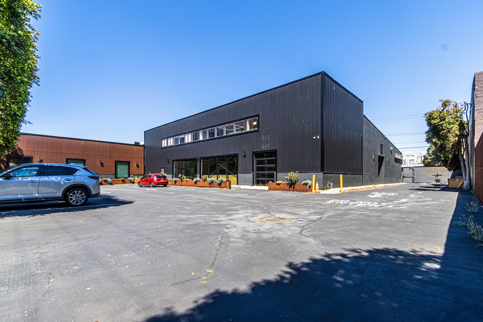 629 Bryant St, San Francisco, CA for lease Building Photo- Image 1 of 11
