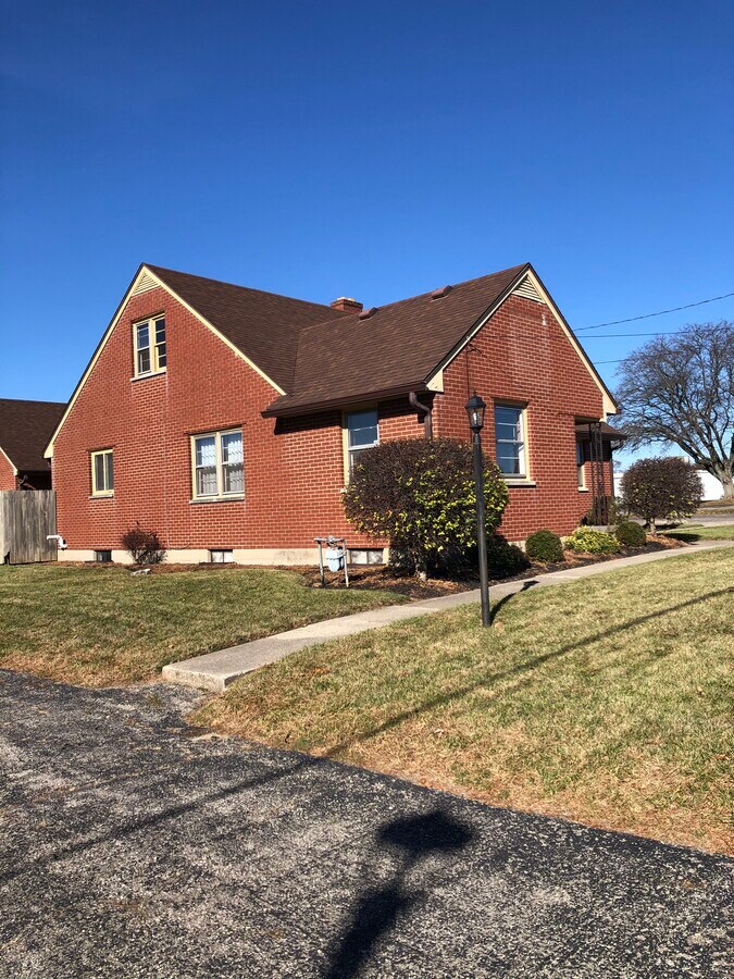 65 Union Rd, Englewood, OH 45315