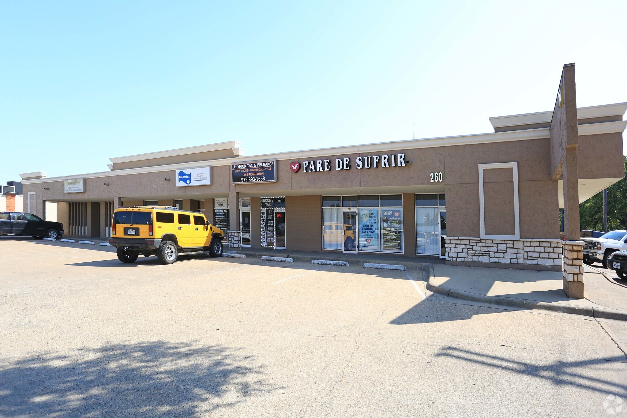 220-260 W Irving Blvd, Irving, TX for sale Primary Photo- Image 1 of 1