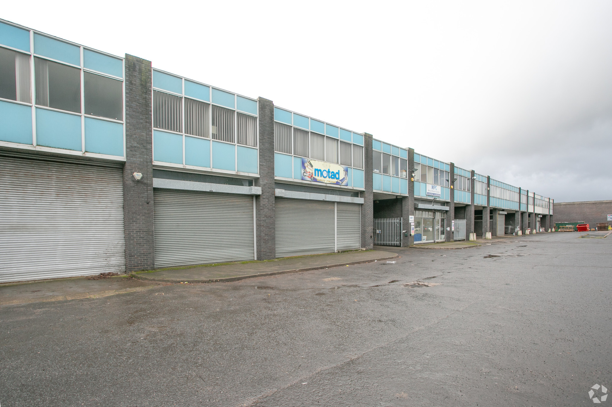 Robottom Clos, Walsall for lease Primary Photo- Image 1 of 6