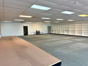 100 Spalding Square, Griffin, GA for lease Interior Photo- Image 1 of 3