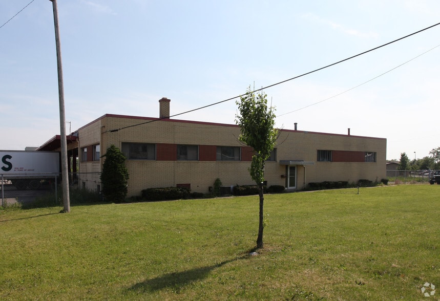 3365 Broadway St, Cheektowaga, NY for sale - Building Photo - Image 1 of 7