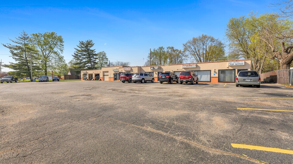10227 Lincoln Trl, Fairview Heights, IL for sale - Building Photo - Image 1 of 14