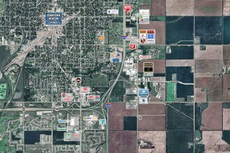 1410 E Broadway Ct, Newton, KS - AERIAL  map view