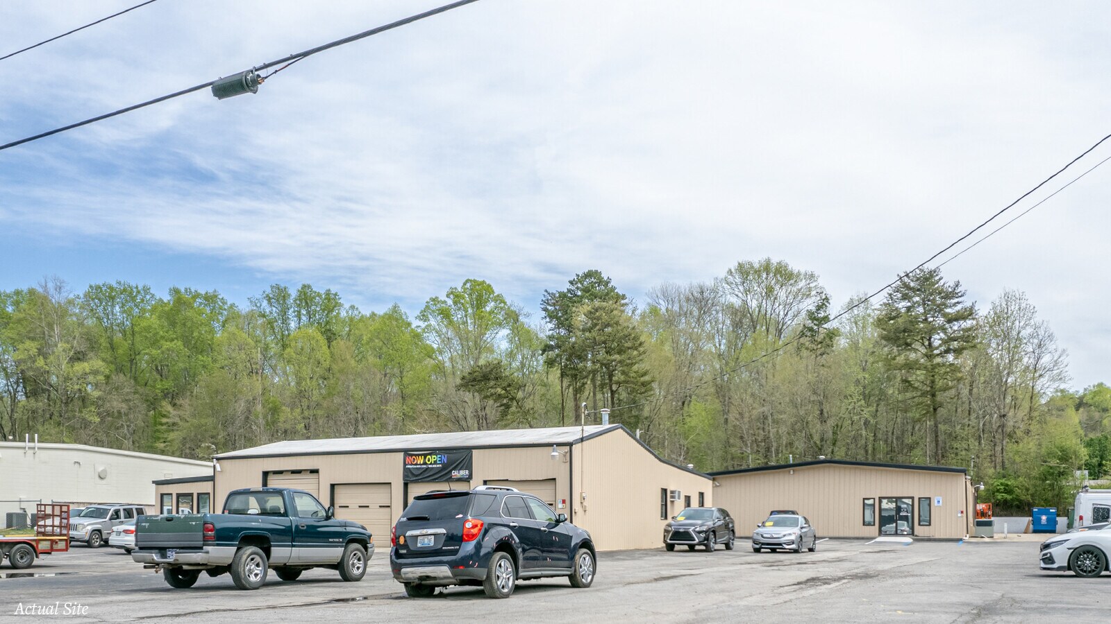 155 Midway Ln, Oak Ridge, TN 37830