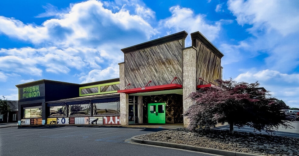5051 Calhoun Memorial Hwy, Easley, SC for lease - Building Photo - Image 1 of 5