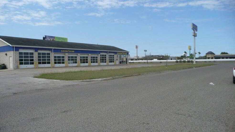 812 E Expressway 83, Pharr, TX for sale - Primary Photo - Image 1 of 1