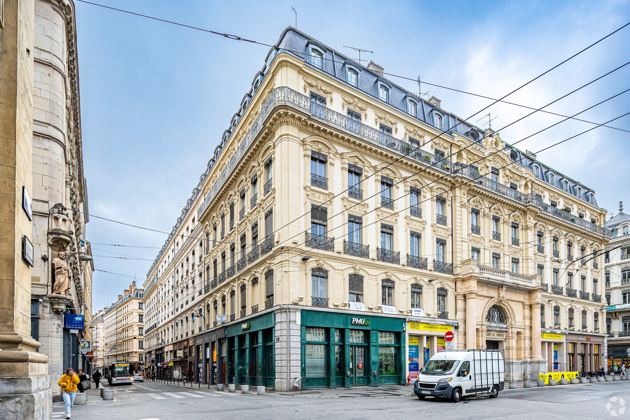 15 Rue Constantine, Lyon for lease Primary Photo- Image 1 of 3