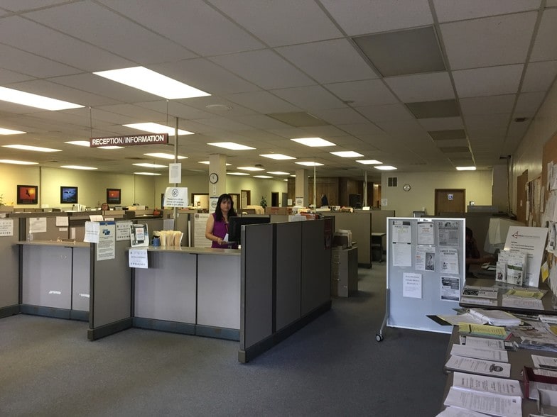 2317-2323 E Lincolnway, Sterling, IL for lease - Other - Image 3 of 48