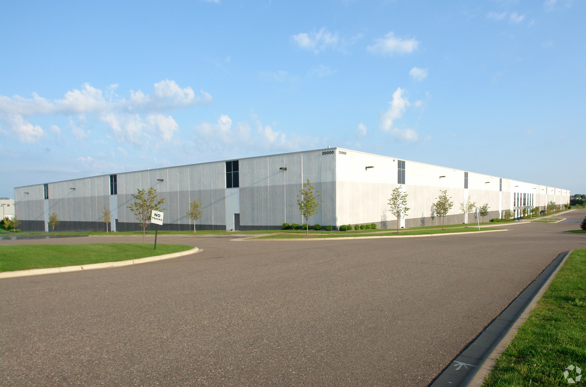 20000 S Diamond Lake Rd, Rogers, MN for lease Building Photo- Image 1 of 5