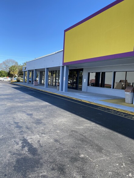 1861 N Highland Ave, Clearwater, FL for lease - Building Photo - Image 3 of 20