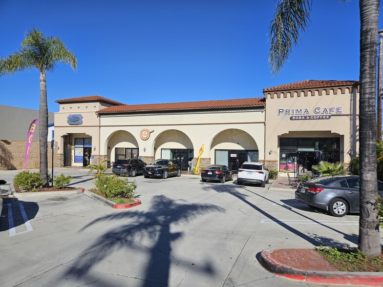 2104 Pacific Coast Hwy, Lomita, CA for lease - Building Photo - Image 2 of 4