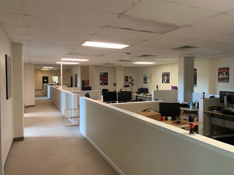 5391 Three Notch'd Rd, Crozet, VA for lease - Interior Photo - Image 2 of 7