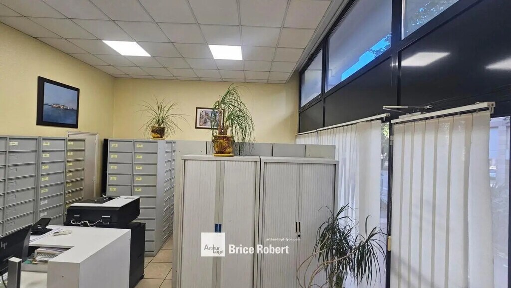 Vente Bureaux 55 m² - Photo 1
