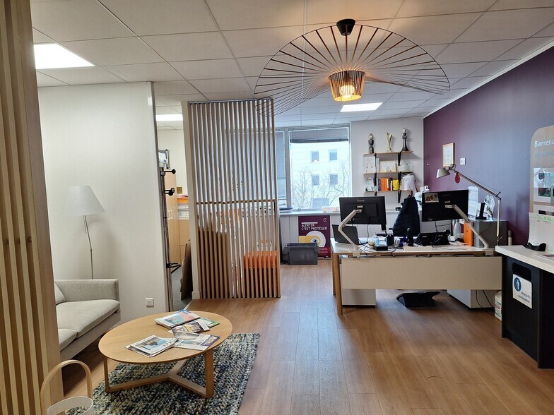 7-9 Allée Haussmann, Bordeaux for lease - Building Photo - Image 2 of 12