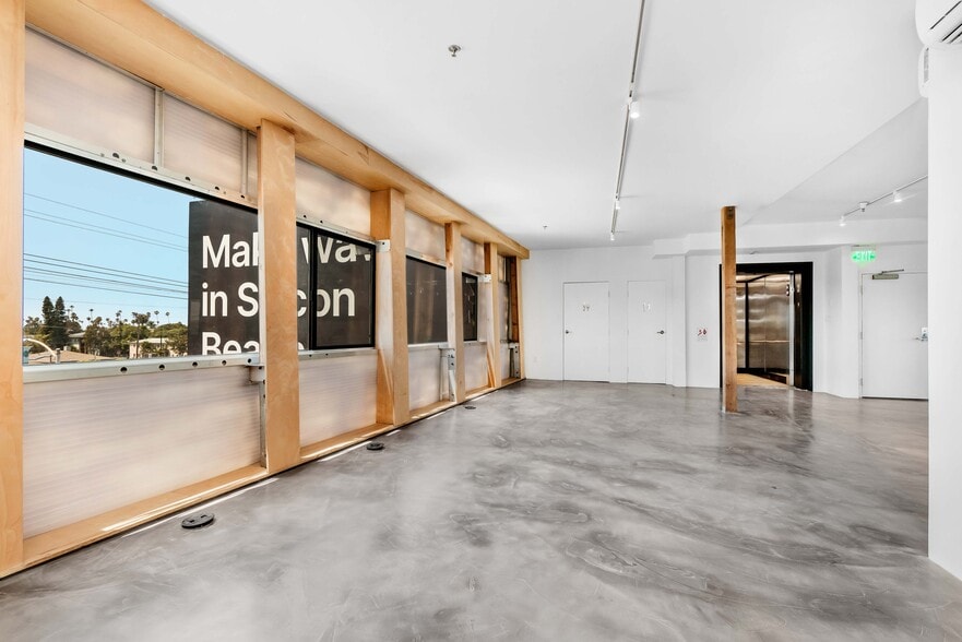 2434 Lincoln Blvd, Venice, CA for lease - Interior Photo - Image 2 of 10