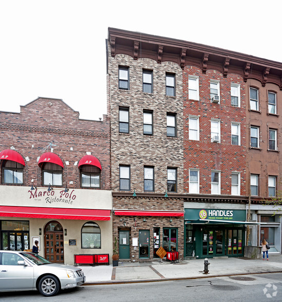 347 Court St, Brooklyn, NY for lease - Building Photo - Image 1 of 11