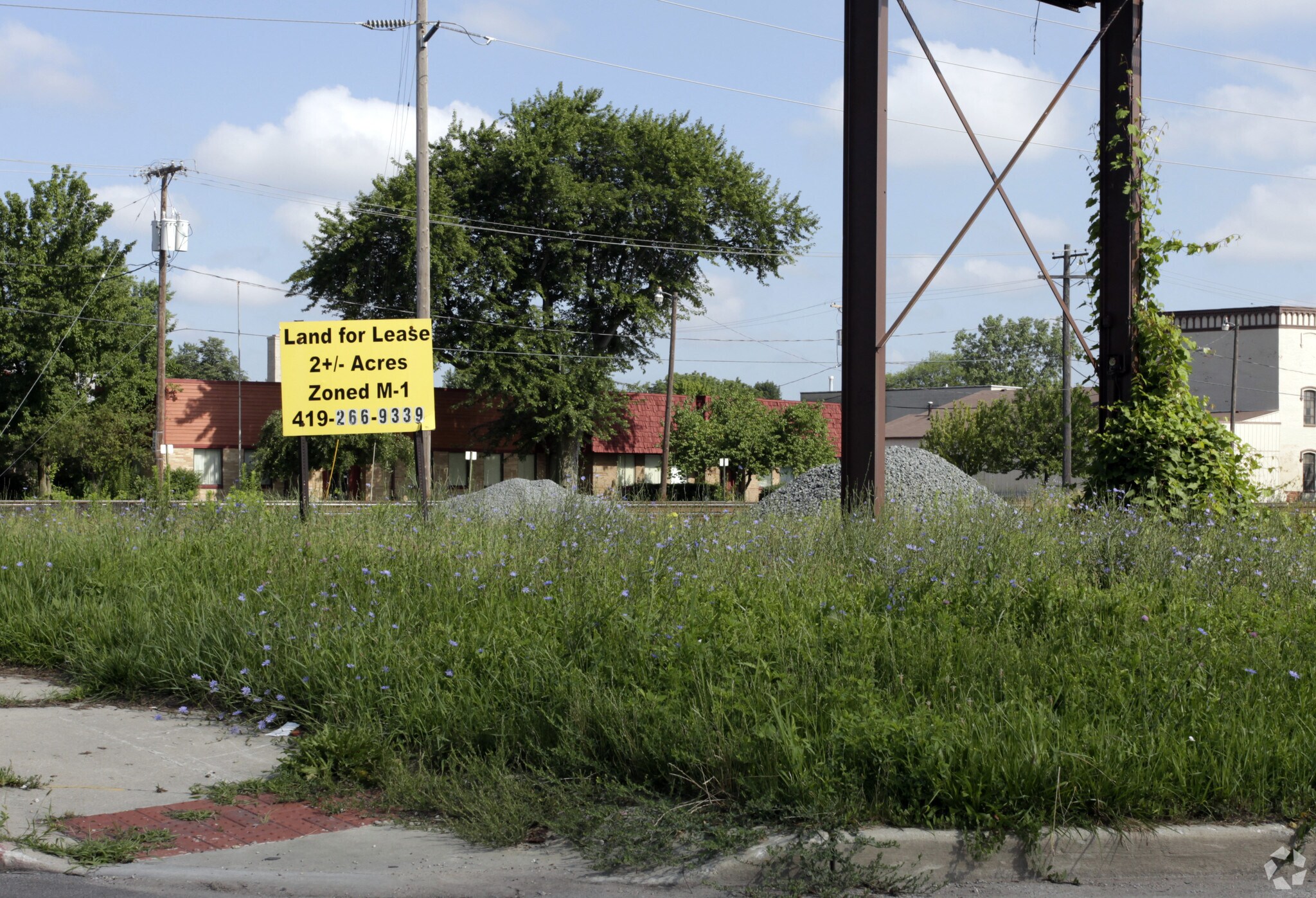 404 Phillips Ave, Toledo, OH for sale Primary Photo- Image 1 of 1