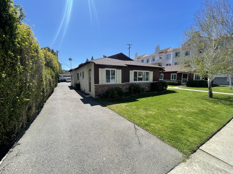 14330 Albers St, Sherman Oaks, CA for sale - Building Photo - Image 3 of 17