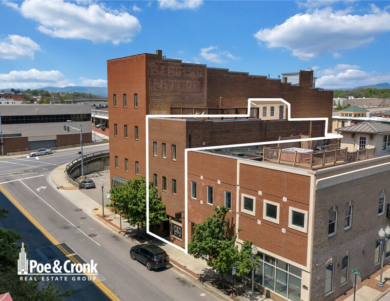 133 Salem Ave SW, Roanoke, VA for sale - Building Photo - Image 1 of 1