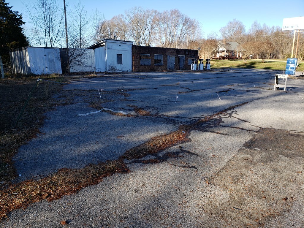 15488 Callands Rd, Callands, VA for sale Primary Photo- Image 1 of 1