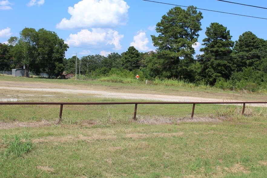 10252 US 82, De Kalb, TX for sale - Building Photo - Image 2 of 5