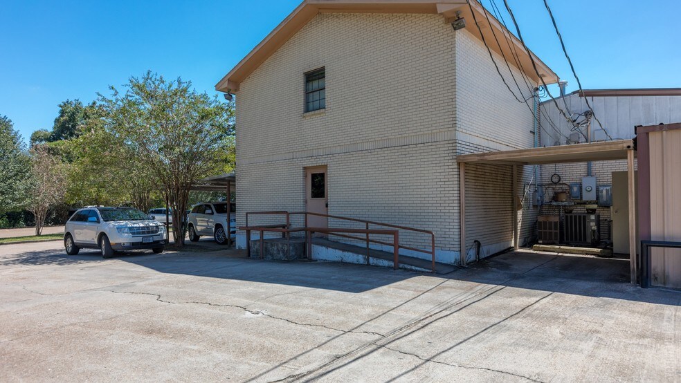 492-494 Spring Hill St, Jasper, TX for sale - Building Photo - Image 1 of 1