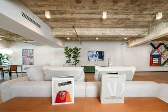 605 lincoln Rd, Miami Beach, FL for lease Interior Photo- Image 2 of 19