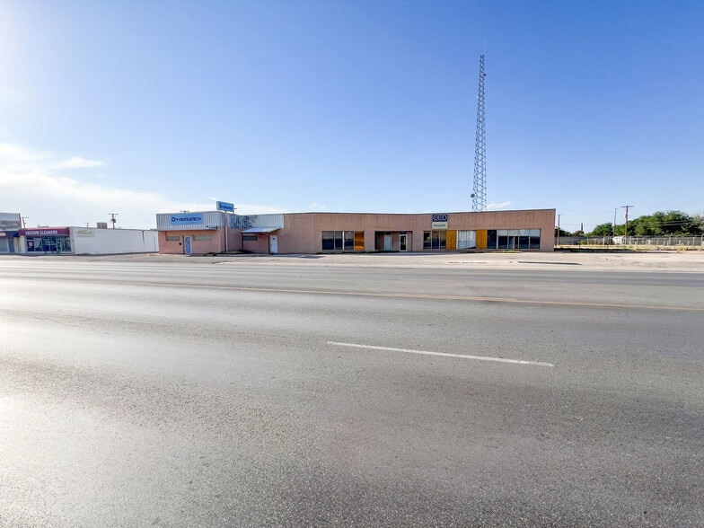 305 E University Blvd, Odessa, TX for lease - Building Photo - Image 2 of 23