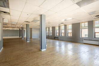 410 Rue Saint-Nicolas, Montréal, QC for lease Interior Photo- Image 2 of 4