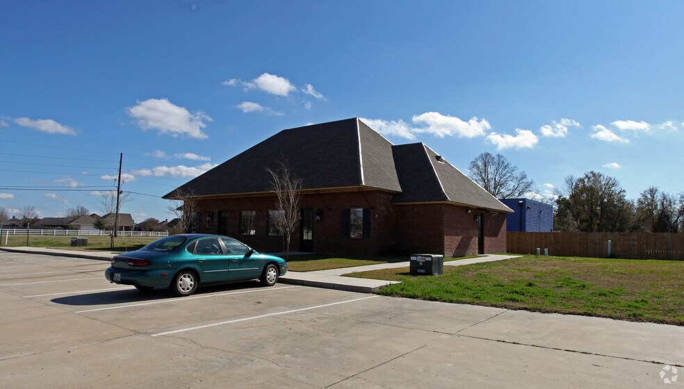 20103 Old Scenic Hwy, Zachary, LA for sale - Primary Photo - Image 1 of 1