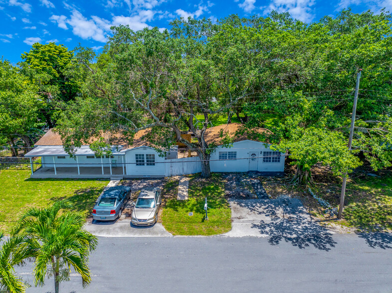 701 & 721 SW 6th st, Hallandale Beach, FL for sale - Building Photo - Image 3 of 17