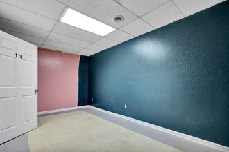 835 Louisa St, Lansing, MI for lease Interior Photo- Image 1 of 1