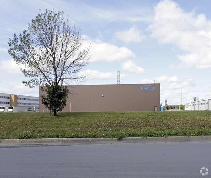 1600 Rue Eiffel, Boucherville, QC for lease - Building Photo - Image 2 of 2