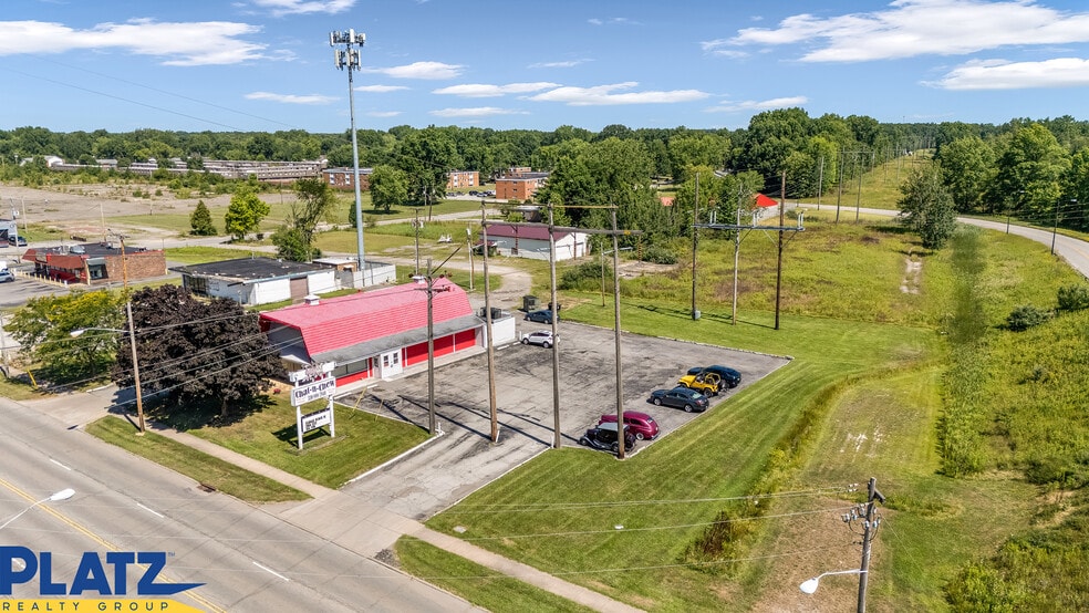2600 W Market St, Warren, OH for sale - Building Photo - Image 1 of 8