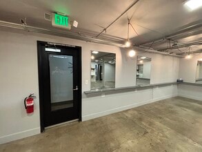 249 Liberty St NE, Salem, OR for lease Interior Photo- Image 1 of 54