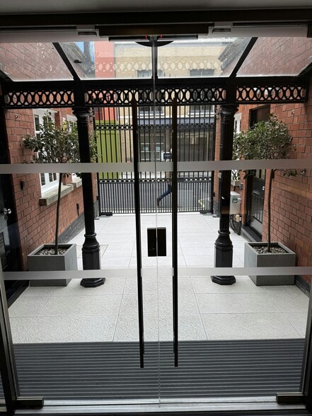 4 Farm St, London for lease - Building Photo - Image 2 of 12